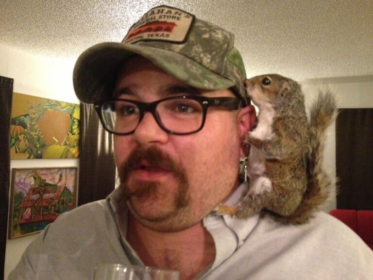Donny & Super Squirrel