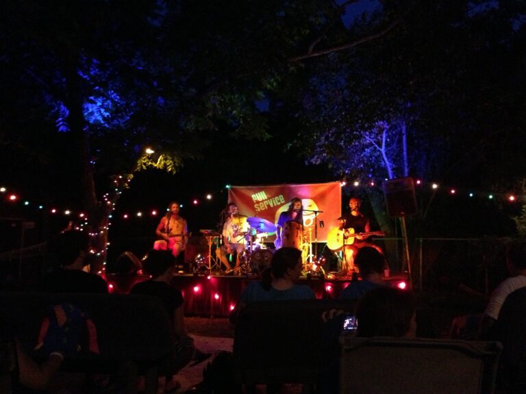 Full Service Acoustic Set