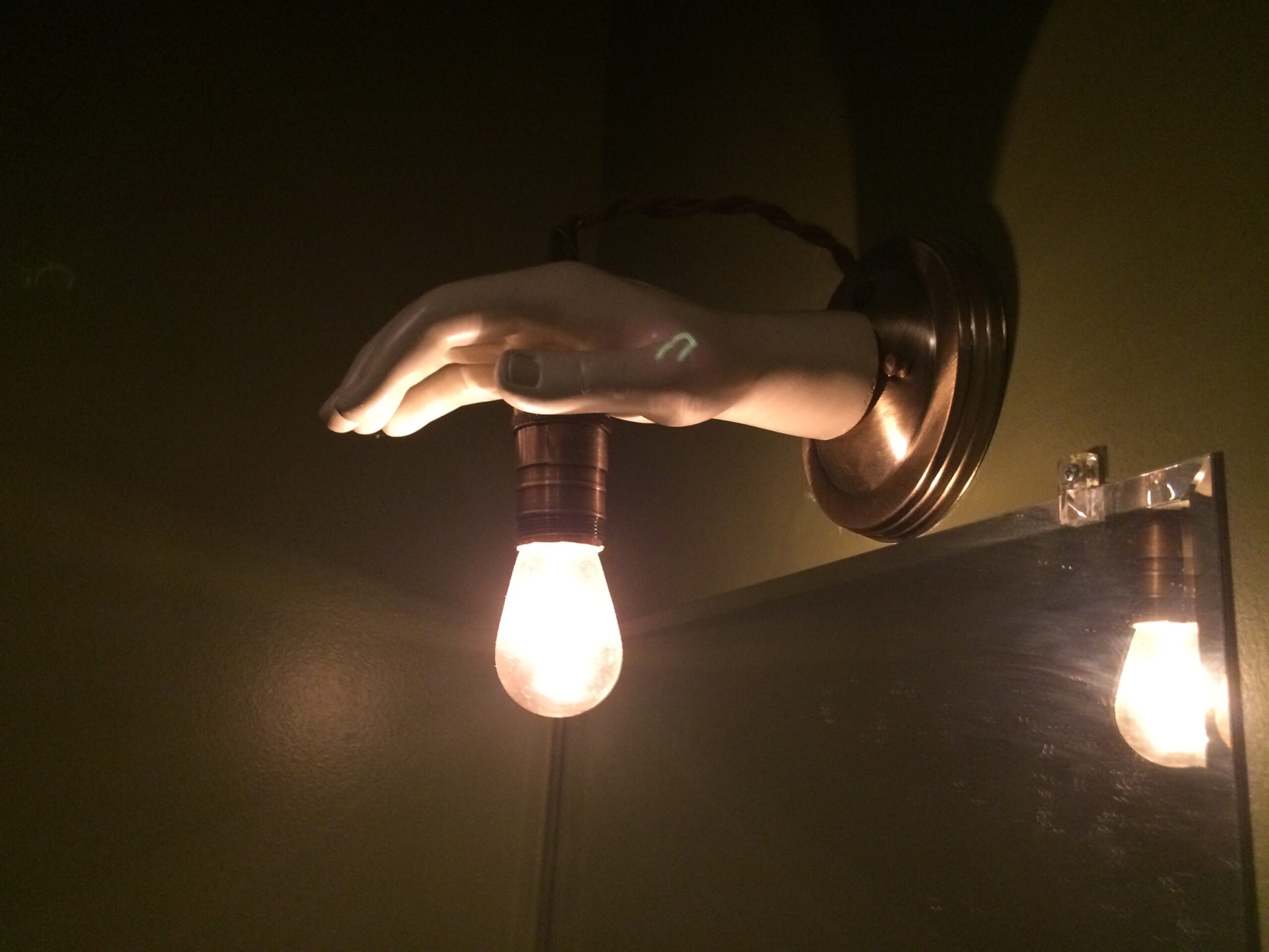 Lightbulb Hand