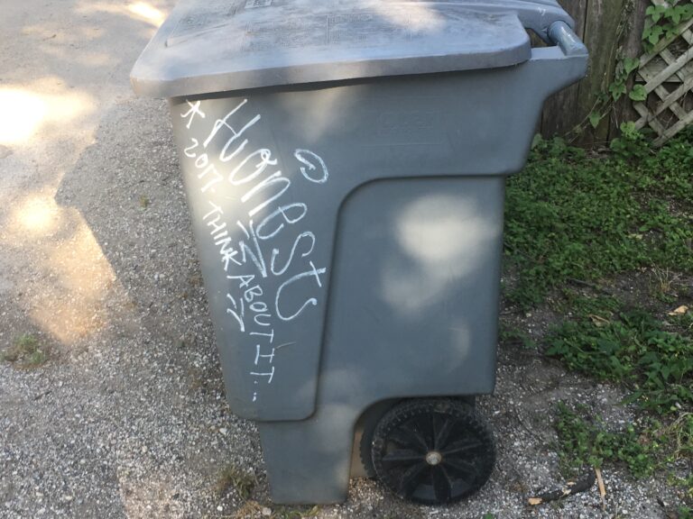 Honest Trashcan